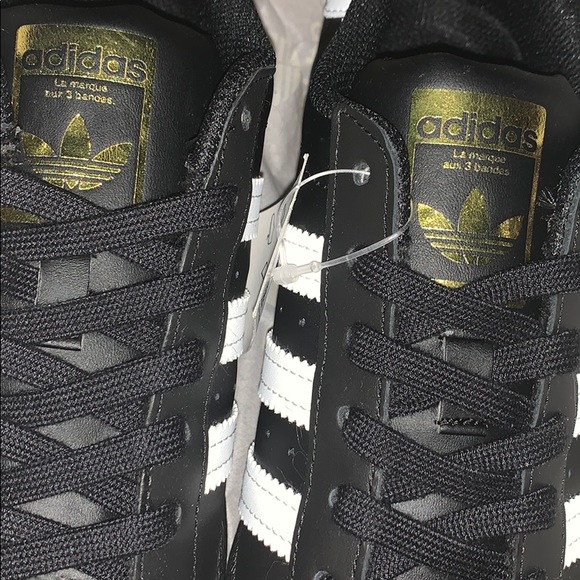 Black and white size 7 adidas - Picture 2 of 2
